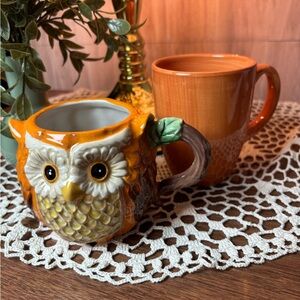 Cracker Barrel Orange and Brown Owl Mug and Orange Tabletops Playa Mug